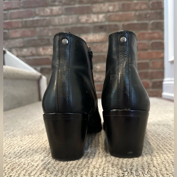 Frye Women's Jolene Inside-Zip Boot (11) - Picture 5 of 9